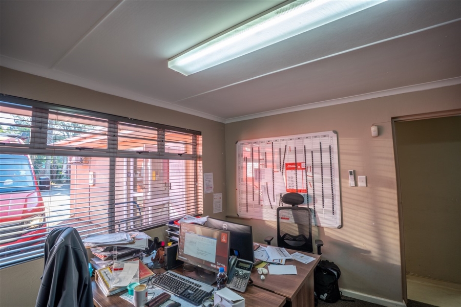 Commercial Property for Sale in Vincent Eastern Cape
